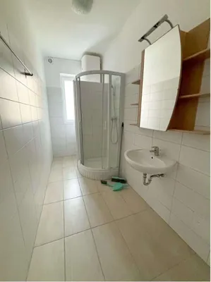 3-Zimmer-Gewerbeimmobilie mieten in Neunkirchen – 80 m², € 783 – Bild 5 von 9
