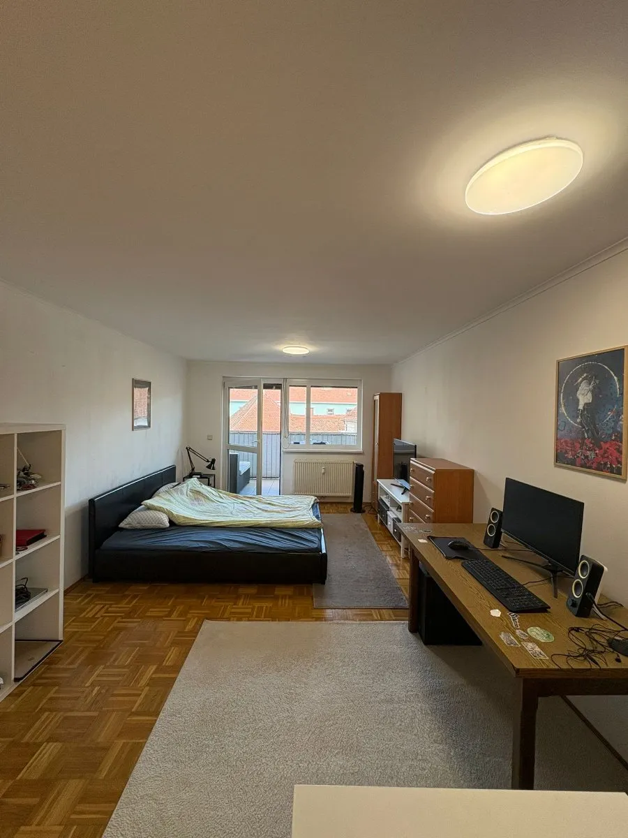 Zentrale 1-Zimmer-Wohnung mit großem Balkon nahe Kunsthaus Graz - perfekt für Stundent: innen!, Gries