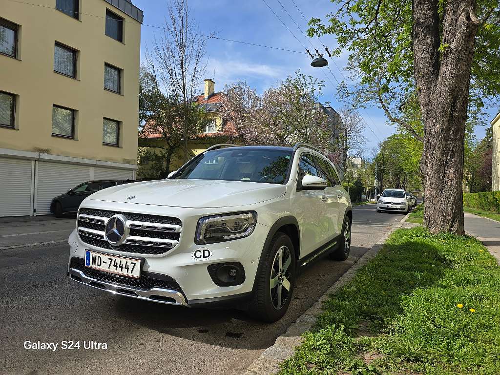 Mercedes-Benz GLB 200 d 4Matic Premium+ PANO Multibeam MBUX Auxiliary Heating SUV / Geländewagen