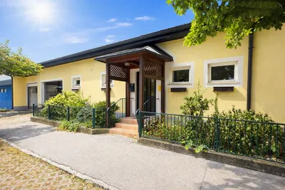 10-Zimmer-Haus kaufen in Hartberg-Fürstenfeld – 290 m², € 435.000 – Bild 2 von 22