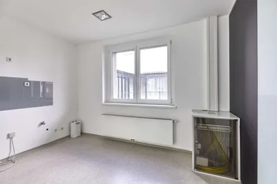 1-Zimmer-Gewerbeimmobilie mieten in Steyr – 111 m², € 1.231 – Bild 7 von 11