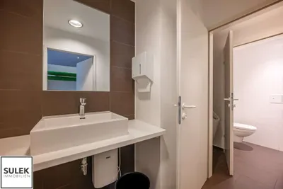 7-Zimmer-Gewerbeimmobilie mieten in Wien – 402 m², € 7.998 – Bild 7 von 32