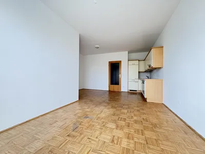 1-Zimmer-Wohnung mieten in Linz – 33,8 m², € 555 – Bild 2 von 7