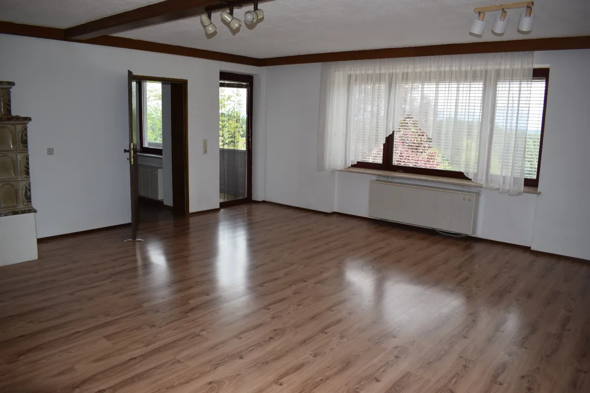 Schöne große Wohnung in ruhiger Lage mit Garage und Garten in Atzbach - Ansicht 2