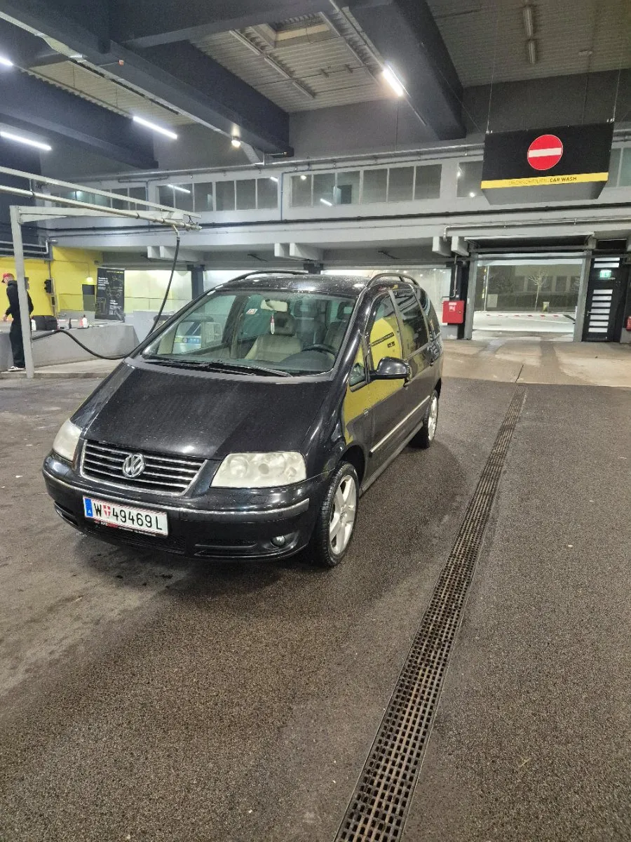 VW Sharan