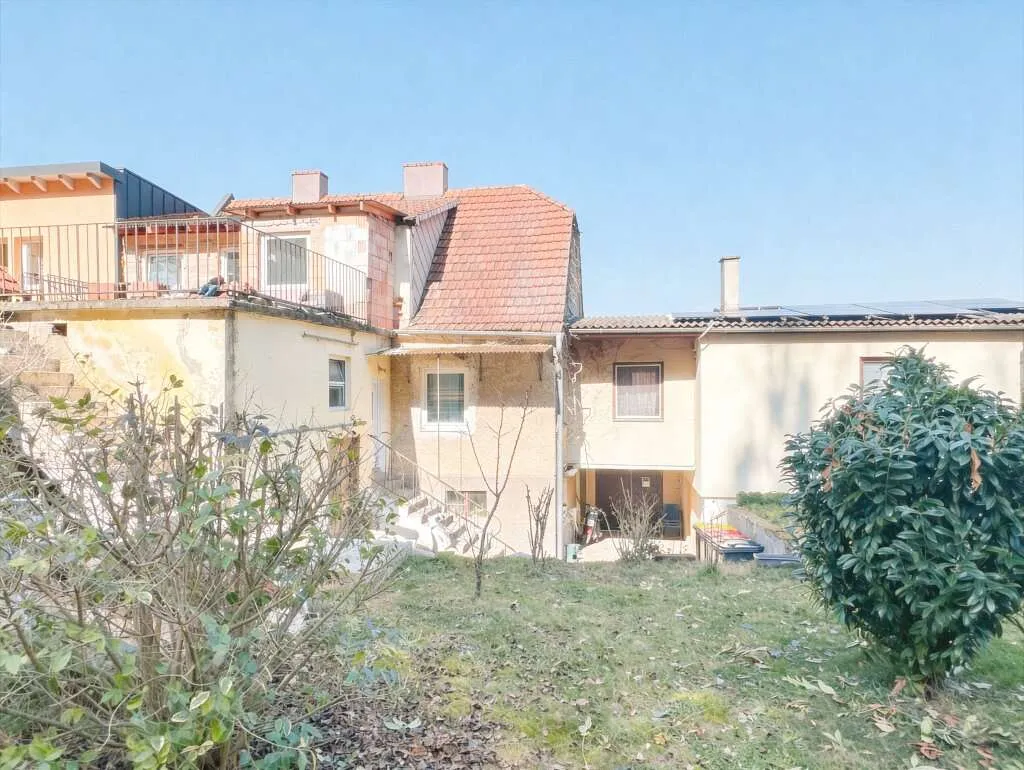 Sanierungsbedürftiges Haus mit Blick auf das Stift Melk - Ideal zum Renovieren und Gestalten nach eigenen Vorstellungen - Ansicht 2