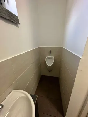 4-Zimmer-Gewerbeimmobilie mieten in Wiener Neustadt Land – 1 405 m², € 3.450 – Bild 23 von 24