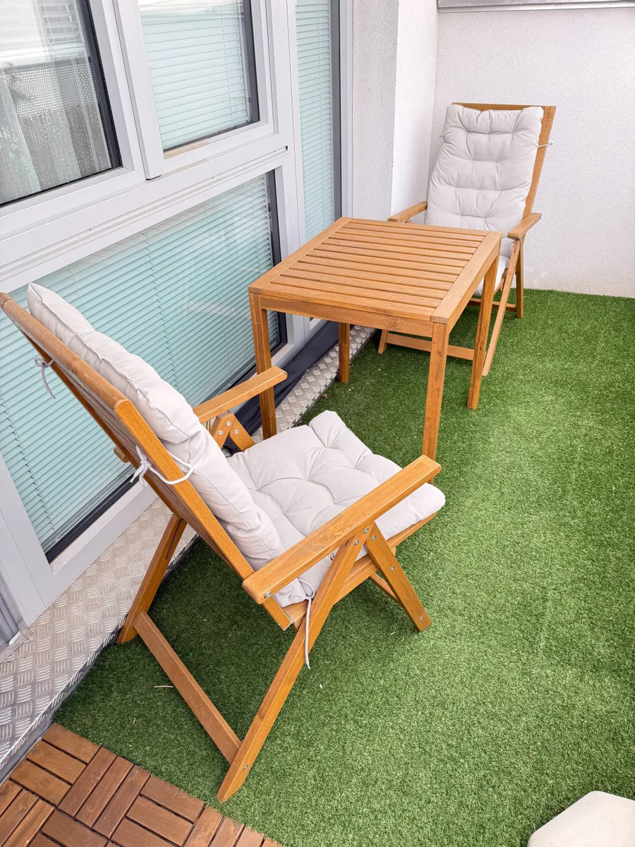 2 IKEA NÄMMARÖ Hochlehner inkl. KUDDARNA Auflagen, € 100,- (1220 Wien)