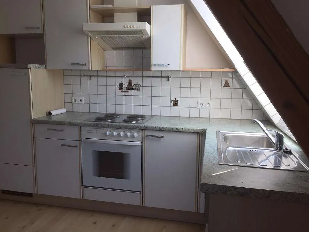 Schöne Dachgeschosswohnung - Ansicht 2