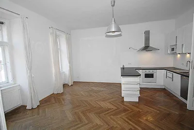 Wohnen in einem toprenovierten Spätbiedermeierhaus. Traumhafte 2 Zimmeraltbauwohnung in zentraler Ruhelage Mariahilfs mit Terrassenmitbenützung – Bild 3