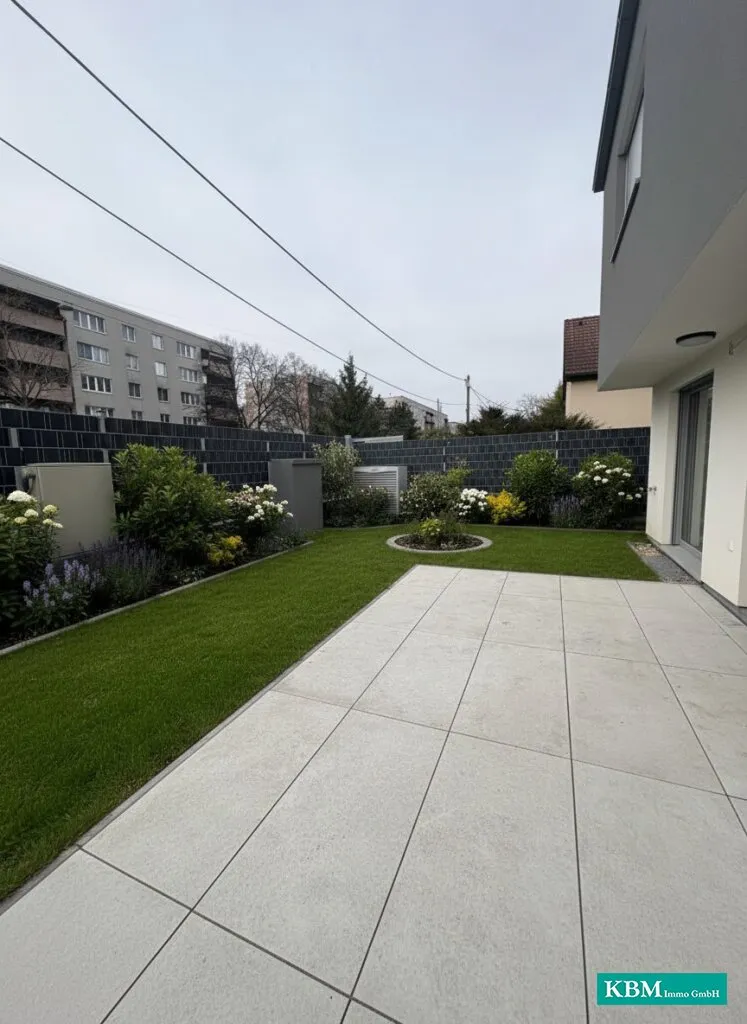 Erstbezug - Hochwertige Doppelhaushälfte mit Garten, Dachterrasse & 5 Schlafzimmern - Ansicht 2
