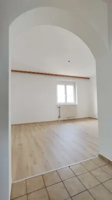 Traumwohnung im Grünen, ruhig und doch zentral, tolle Aufteilung, hochwertig saniert, hell und sonnig; 1A-Infrastruktur! Prov. frei!, photo 3