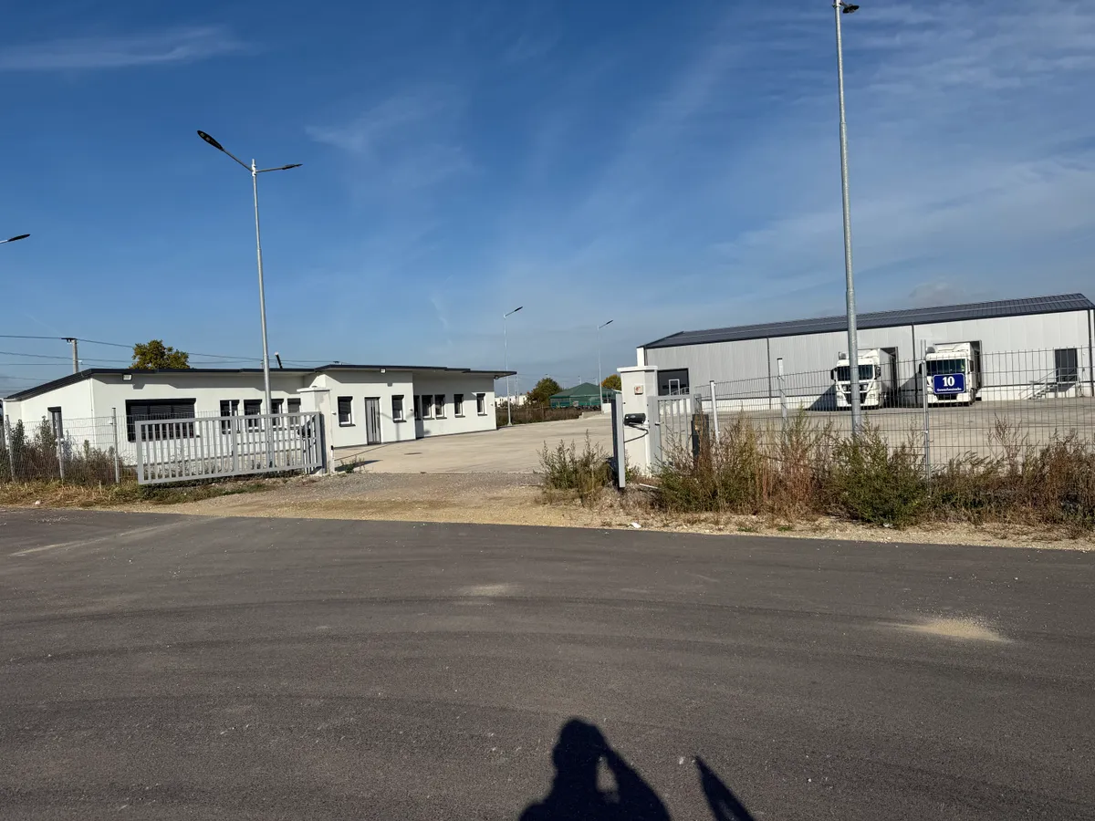 Lagerhalle und/ oder Lagerfläche zu vermieten - Ansicht 2