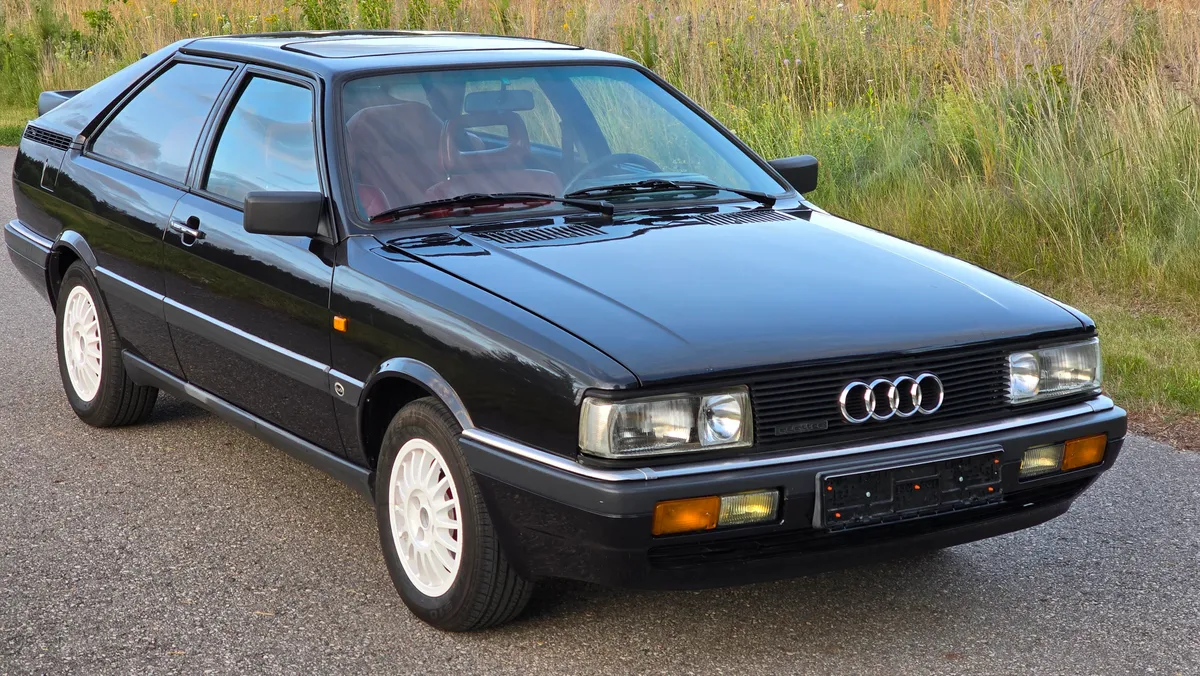 Audi Coupe 1988 photo 3