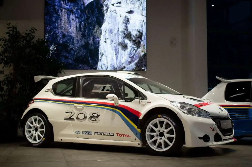 Peugeot 208 T16 R5 EVO Limousine, 2019, € 115.000,- - willhaben