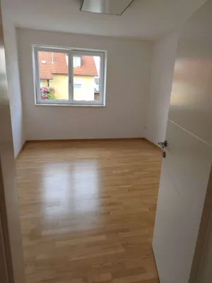 3-Zimmer-Wohnung mieten in Linz Land – 97 m², € 970 – Bild 8 von 12