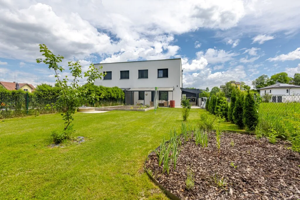Exklusives Traumhaus mit Smart-Home-Technologie, großem Garten und hochwertiger Ausstattung - Ansicht 2