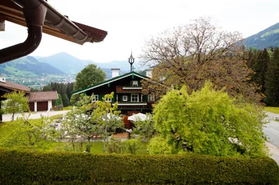 4-Zimmer-Wohnung mieten in Kitzbühel – 100 m², € 3.800 – Bild 1 von 7
