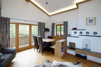 4-Zimmer-Wohnung mieten in Kitzbühel – 100 m², € 3.800 – Bild 2 von 7