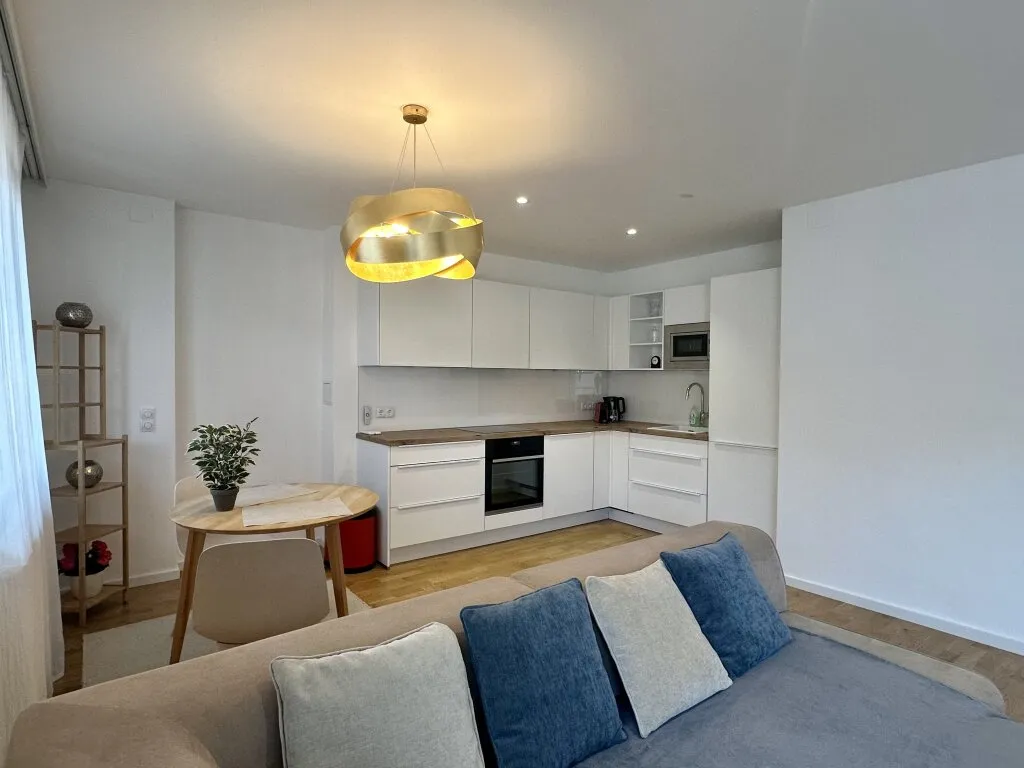 PROVISIONSFREI | Generalsanierte 2-Zimmer-Wohnung mit Sonnenbalkon, Klimaanlage & Lift - Ansicht 3