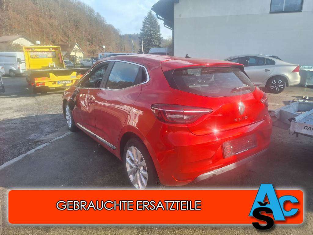 Renault Clio INITIALE PARIS TCe 100