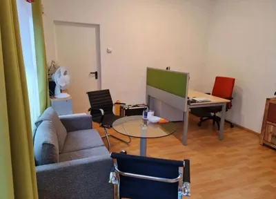 3-Zimmer-Gewerbeimmobilie mieten in Gänserndorf – 77 m², € 999 – Bild 2 von 8
