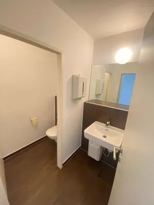 Gewerbeimmobilie mieten in Linz – 210 m², € 2.540 – Bild 12 von 18
