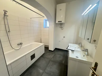 2-Zimmer-Wohnung mieten in Wiener Neustadt – 64,9 m², € 860 – Bild 4 von 8