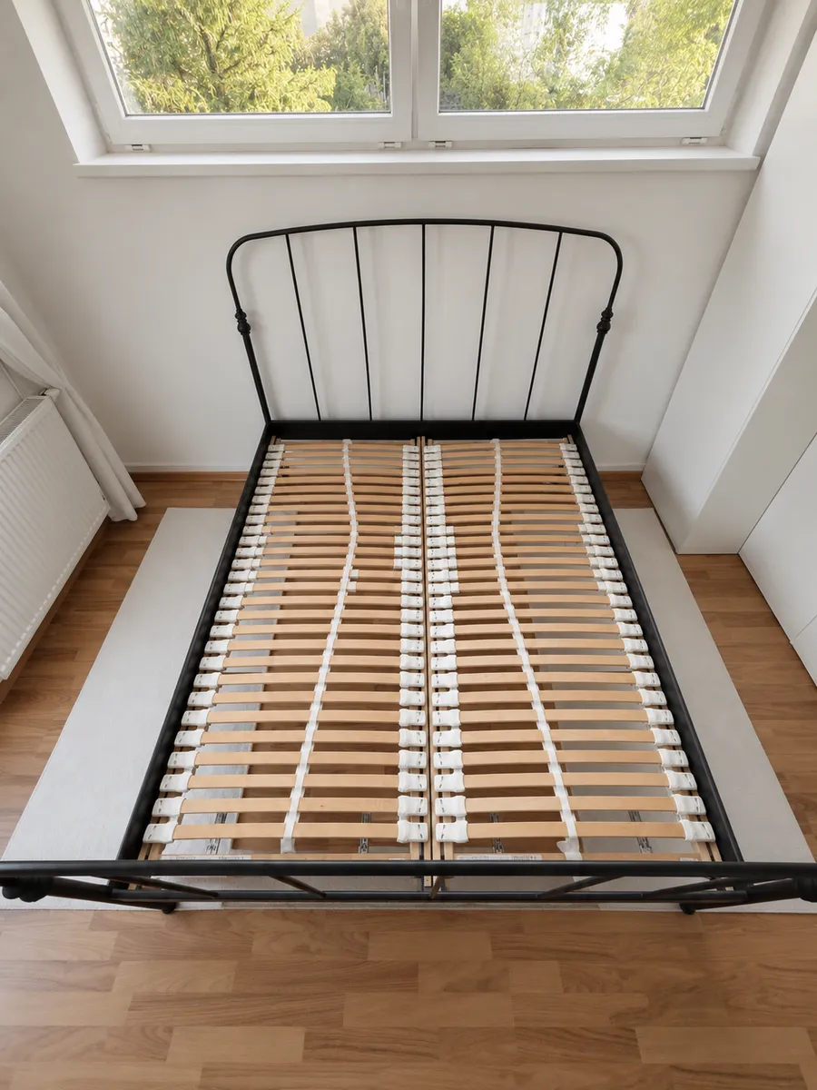IKEA Metallbett 160 × 200 cm inkl. Lattenrost - Schwarz, € 80,- (8051 Graz)