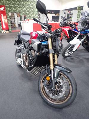 Honda CB 650R E-Clutch