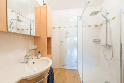 3-Zimmer-Wohnung kaufen in Gmunden – 80 m², € 275.000 – Bild 7 von 8