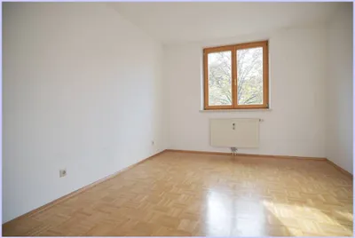 Helle 2 Zimmer Wohnung in ruhiger Lage, EG mit Gartenbenützung, 1 SZ, Parkplatz, Terrasse, Keller., photo 3