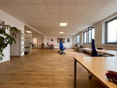 7-Zimmer-Gewerbeimmobilie mieten in Sankt Pölten – 16 m², € 158 – Bild 5 von 13