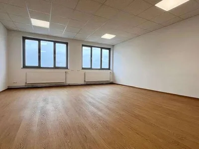7-Zimmer-Gewerbeimmobilie mieten in Sankt Pölten – 16 m², € 158 – Bild 11 von 13
