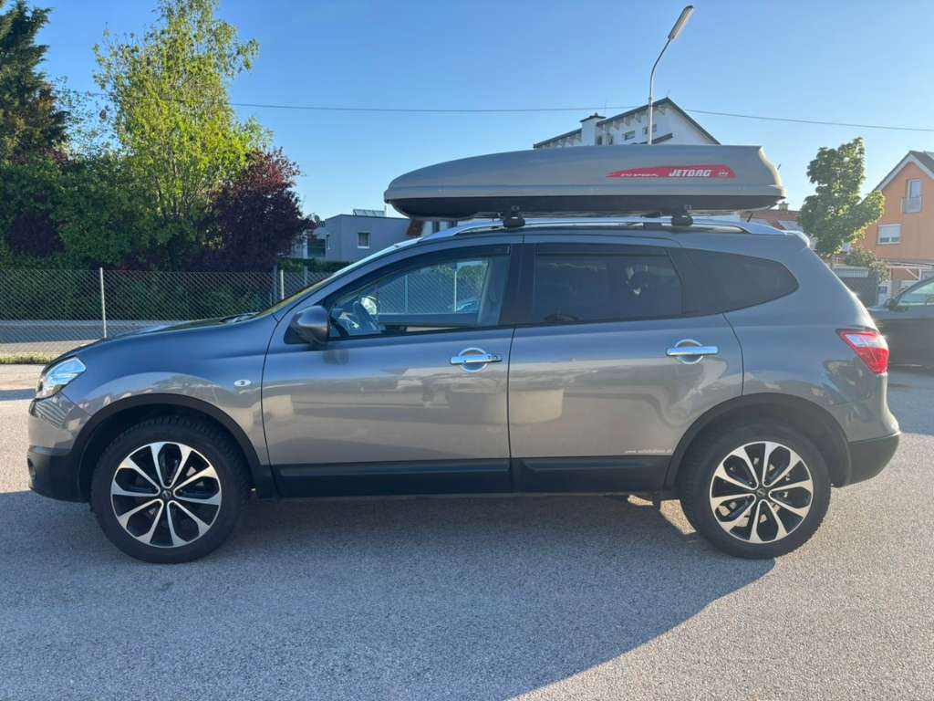 Nissan Qashqai SUV / Geländewagen