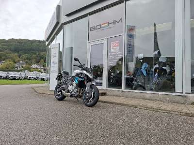 CFMOTO 675 NK **** BRANDNEU****