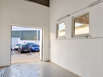 Gewerbeimmobilie mieten in Wiener Neustadt Land – 27 m², € 349 – Bild 2 von 4
