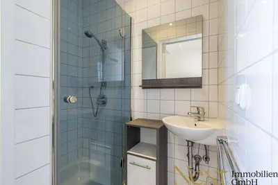 Gewerbeimmobilie mieten in Vöcklabruck – 301 m², € 2.599 – Bild 11 von 20
