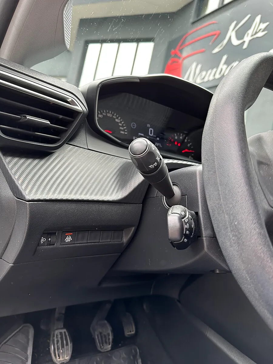 Peugeot 208 1.2 PureTech 75 Like (EURO 6d) – Bild 9