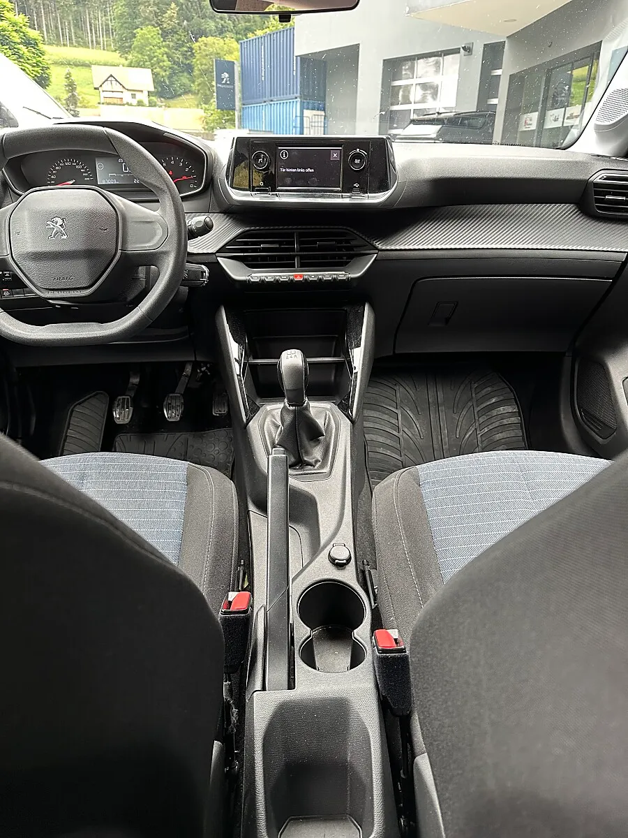 Peugeot 208 1.2 PureTech 75 Like (EURO 6d) – Bild 7