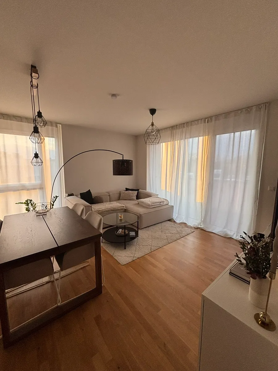 Moderne Eigentumswohnung mit Garagenplatz - bezugsfertig – pohled 3