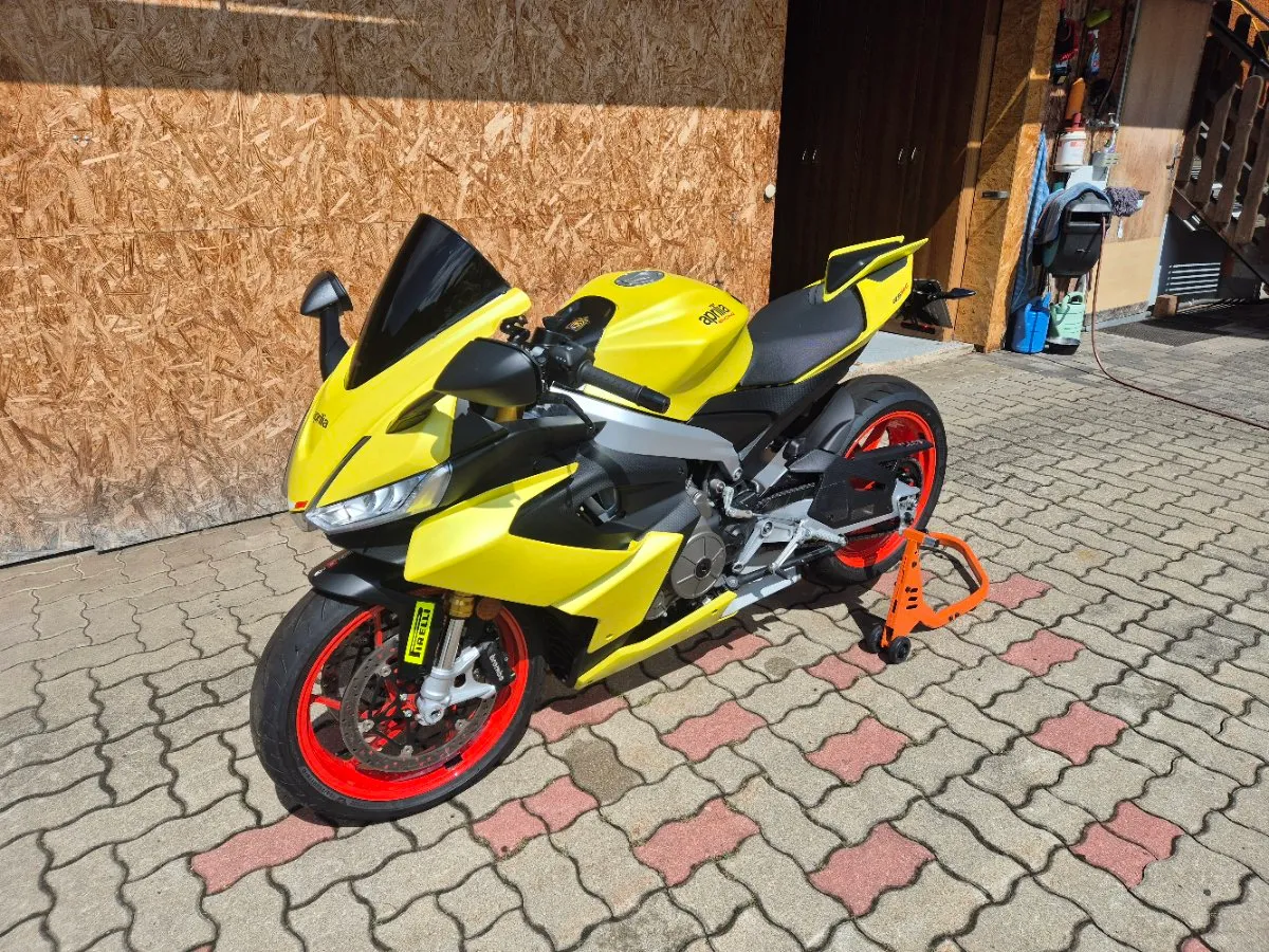 Aprilia RS