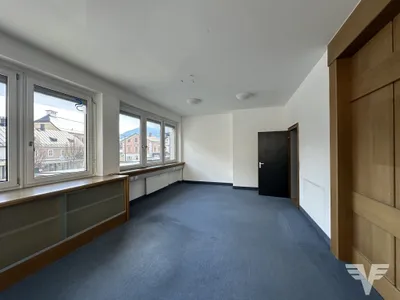 Gewerbeimmobilie mieten in Zell am See – 437 m², € 3.496 – Bild 3 von 4