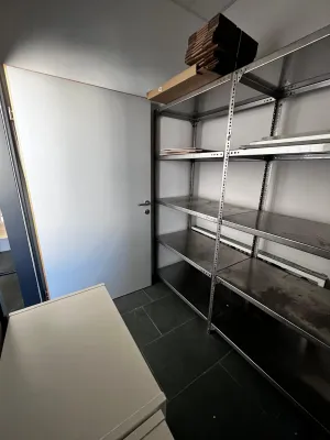 1-Zimmer-Gewerbeimmobilie mieten in Linz Land – 13 m², € 12 – Bild 4 von 5
