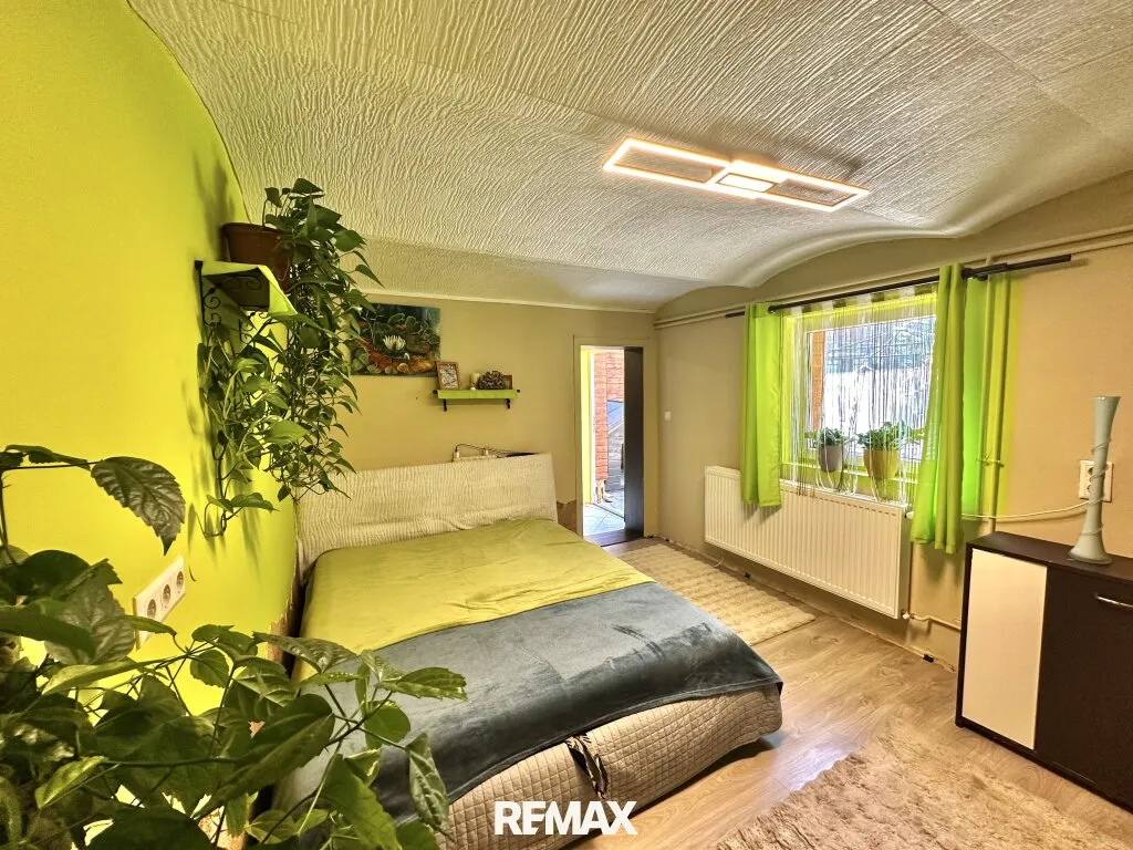 Charmantes Landhaus mit Garten, Pool und Potenzial! - Widok 2