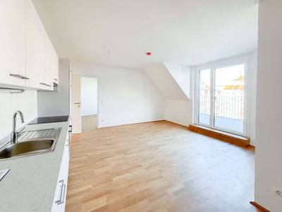 WUNDERSCHÖNE DACHGESCHOSSWOHNUNG *INKL. EINBAUKÜCHE* - SOFORT BEZIEHBAR - – Bild 2