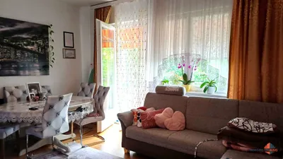 2-Zimmer-Wohnung mieten in Baden – 50 m², € 875 – Bild 2 von 8