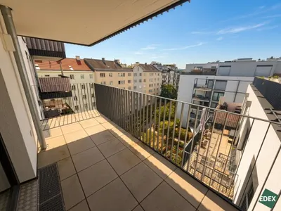 IU | Schöne 3-Zimmer Wohnung mit großem Balkon in Hofruhelage