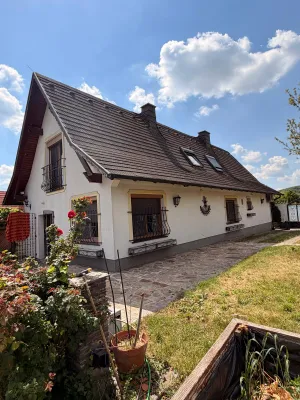4-Zimmer-Haus kaufen in Neusiedl am See – 166 m², € 435.000 – Bild 1 von 34