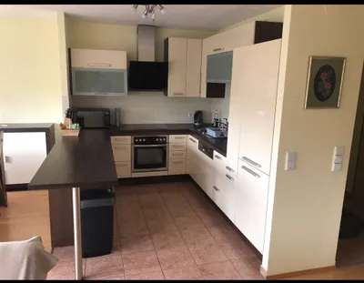 Vollmöblierte moderne 3-Zimmer-Wohnung mit Pool, Sauna & Top-Anbindung nahe Donauinsel & Millennium City, WG-geeignet – Bild 2